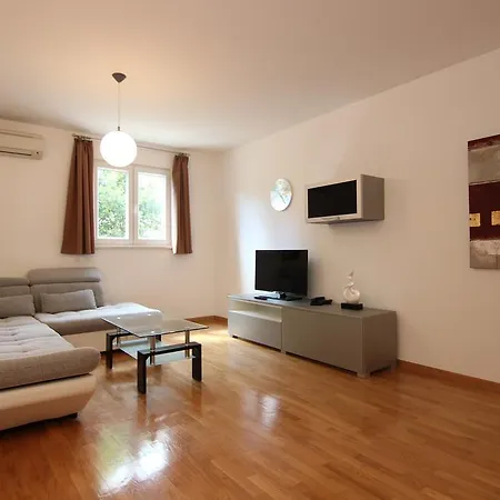 My Place Διαμέρισμα *