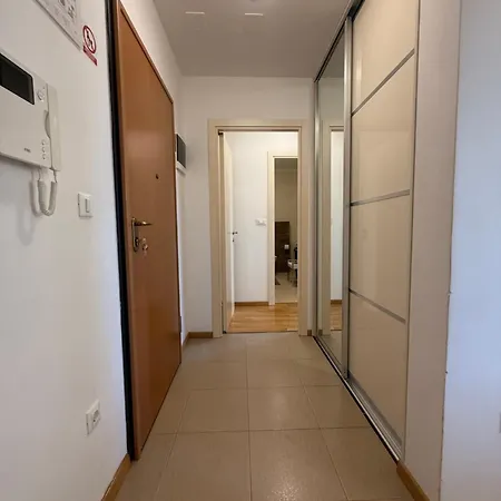 My Place * Σπλιτ