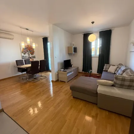 Apartman My Place *